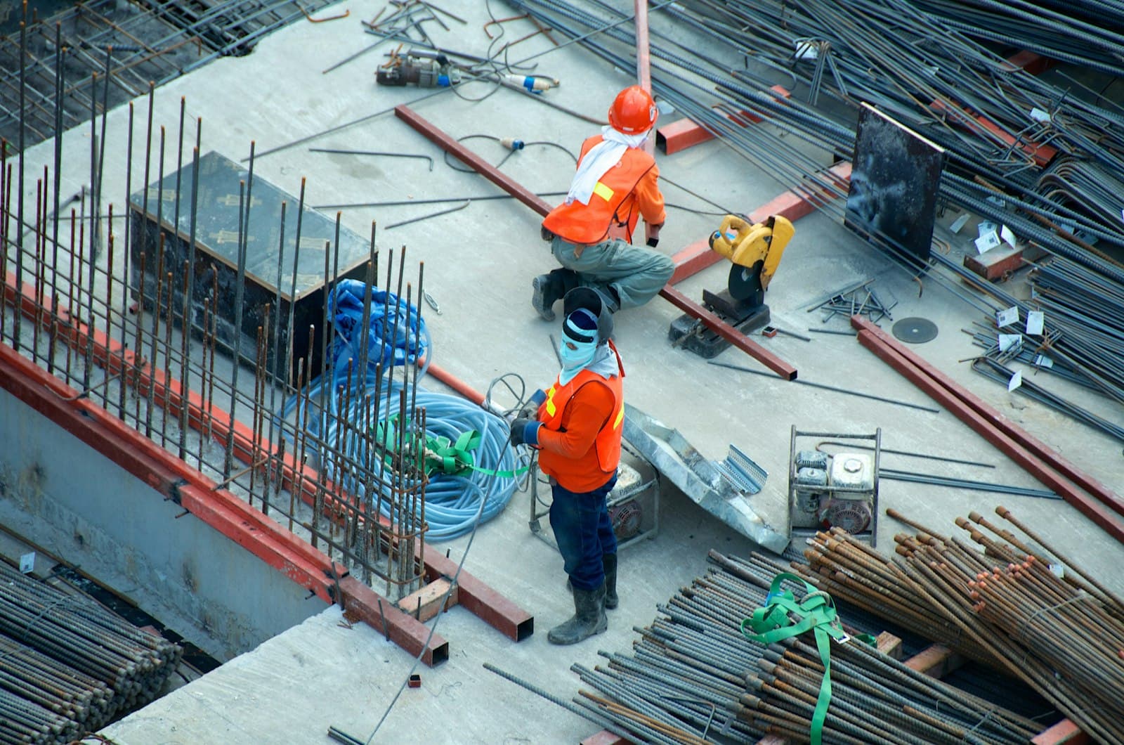 Construction & Contractors, on the job